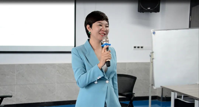 Тренинг команды продаж Сян И